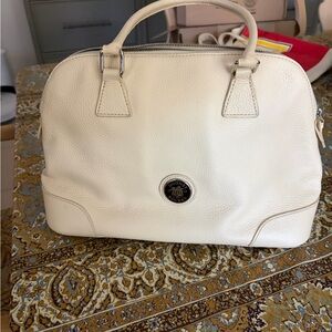 Like New 💕 Dooney & Bourke Domed Satchel
